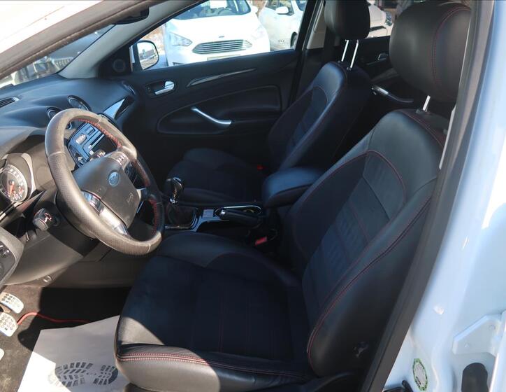 Ford Mondeo 12