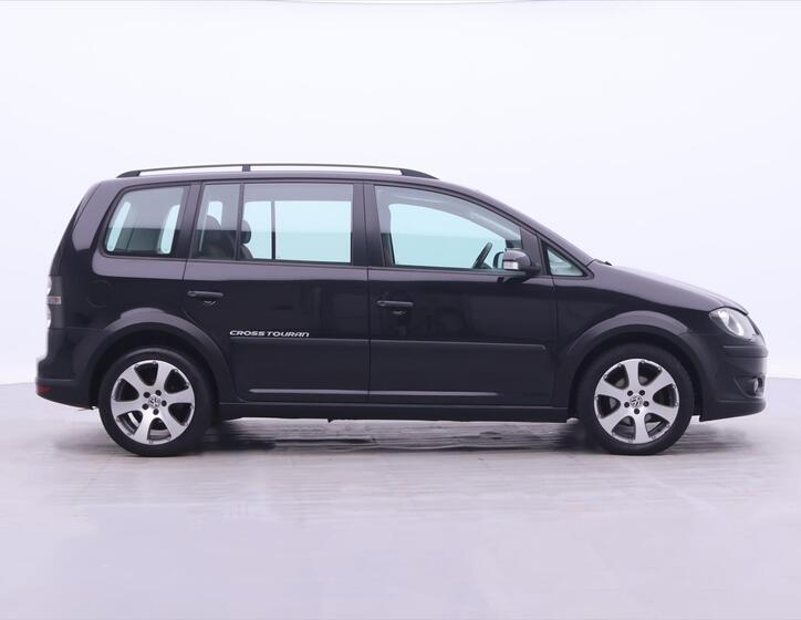 Volkswagen Touran 8