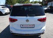 Volkswagen Touran 8