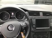 Volkswagen Tiguan 8