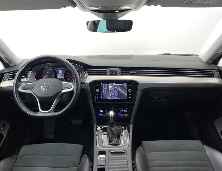 Volkswagen Passat 9