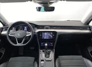 Volkswagen Passat 9