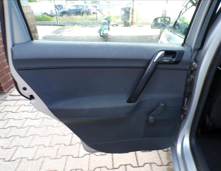 Volkswagen Polo 16