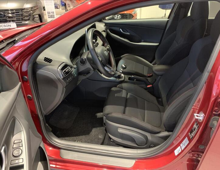 Hyundai i30 23
