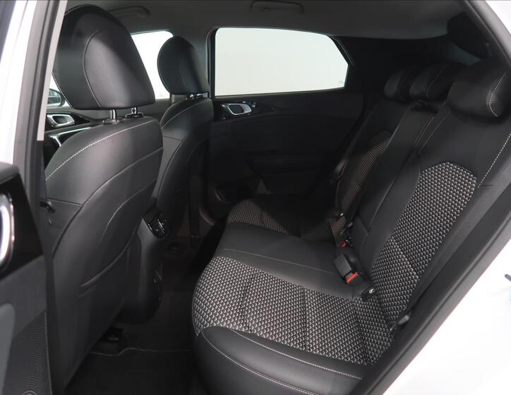 KIA XCeed 14