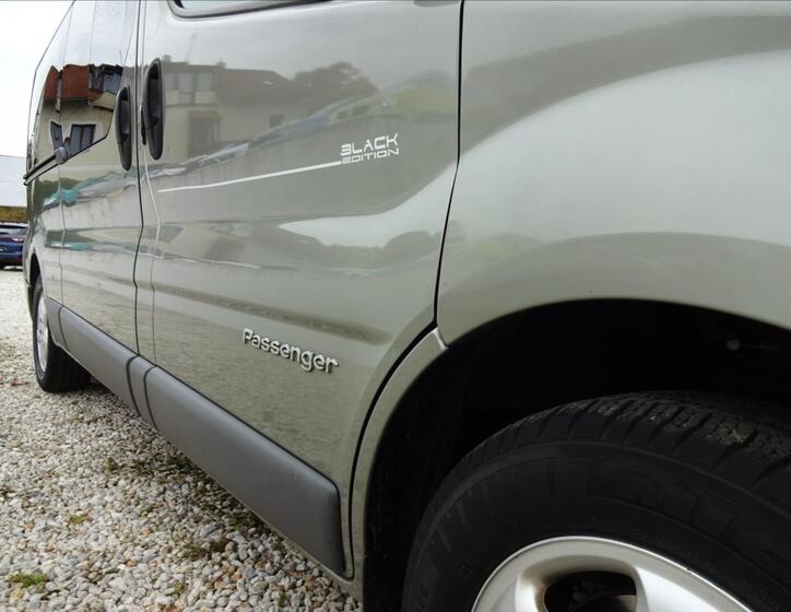 Renault Trafic 10