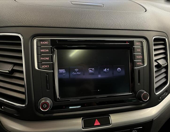 Volkswagen Sharan 8