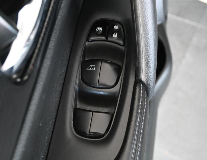 Nissan X-Trail 26