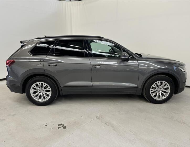 Volkswagen Touareg 3
