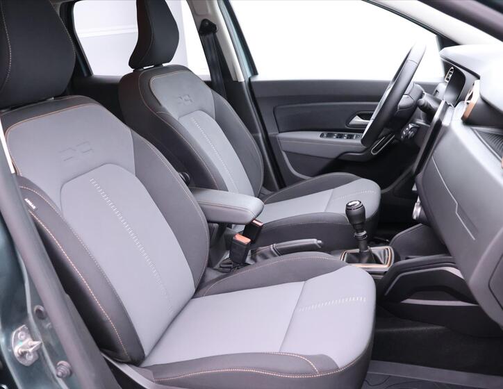Dacia Duster 13