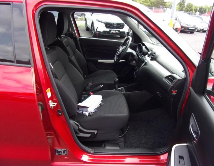 Suzuki Swift 9