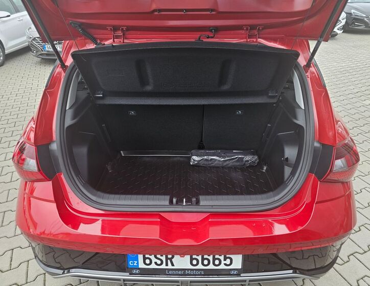 Hyundai i20 8