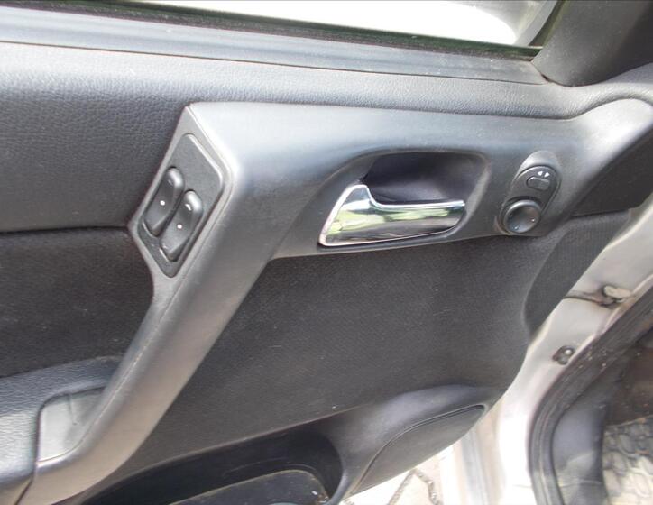 Opel Astra 25