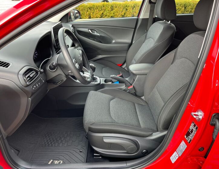 Hyundai i30 13