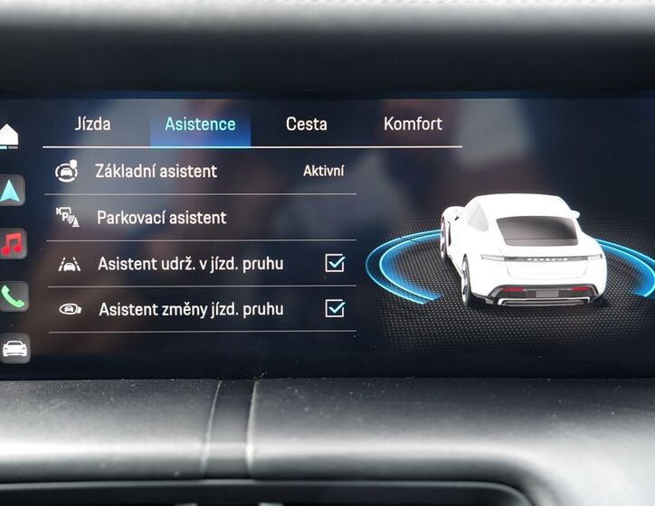 Porsche Taycan 43