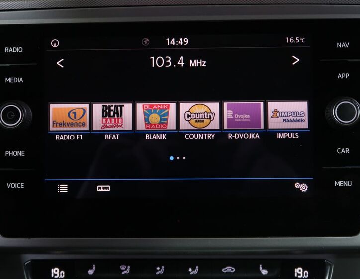 Volkswagen Passat 18
