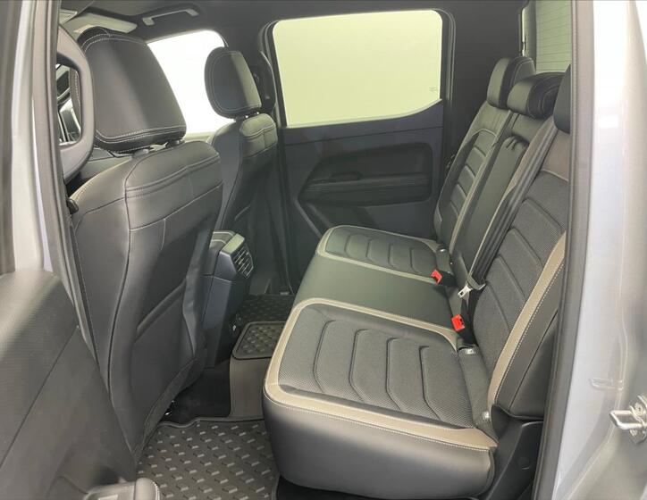 Volkswagen Amarok 16