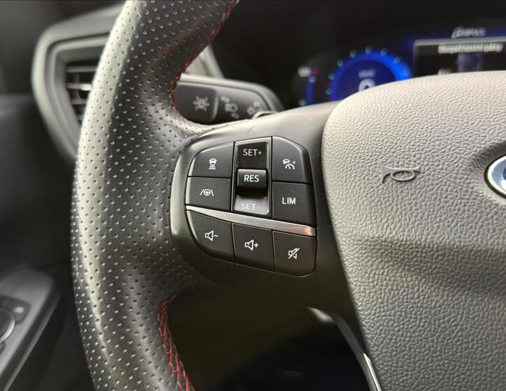 Ford Kuga 23