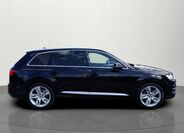 Audi Q7 5