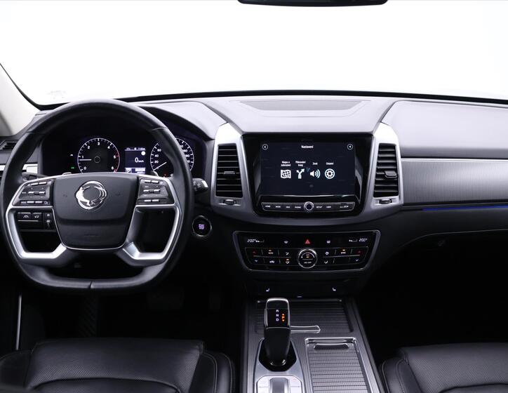 SsangYong Rexton 38
