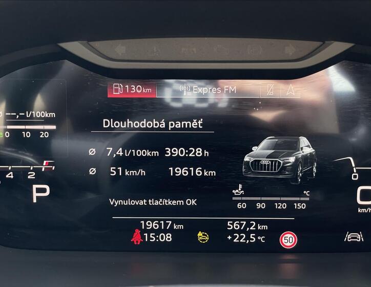 Audi Q3 10