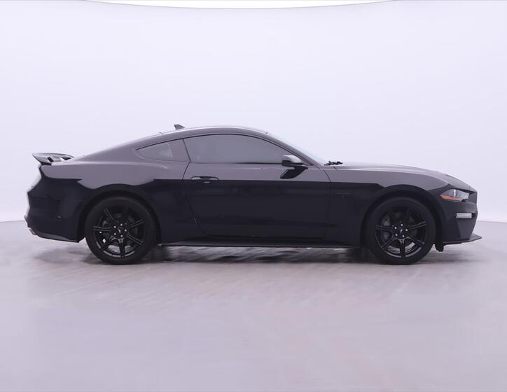 Ford Mustang 8