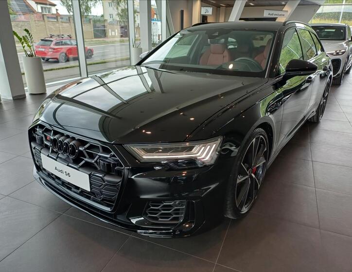 Audi S6 1