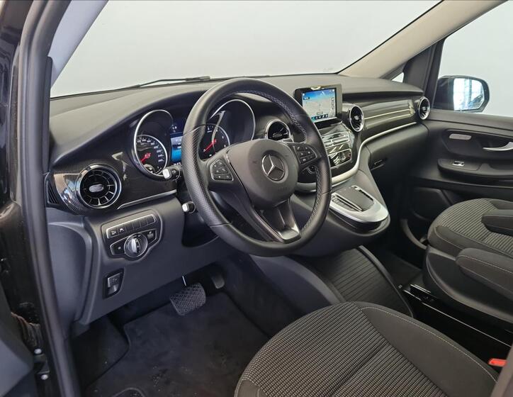 Mercedes-Benz Třídy V 9