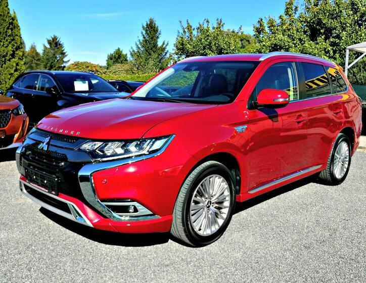 Mitsubishi Outlander 3