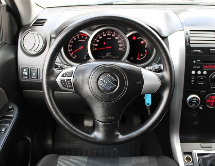 Suzuki Grand Vitara 9