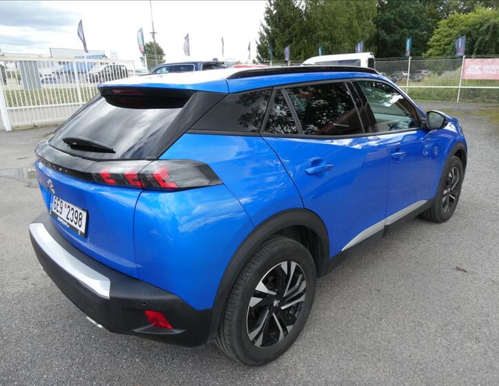 Peugeot 2008 9