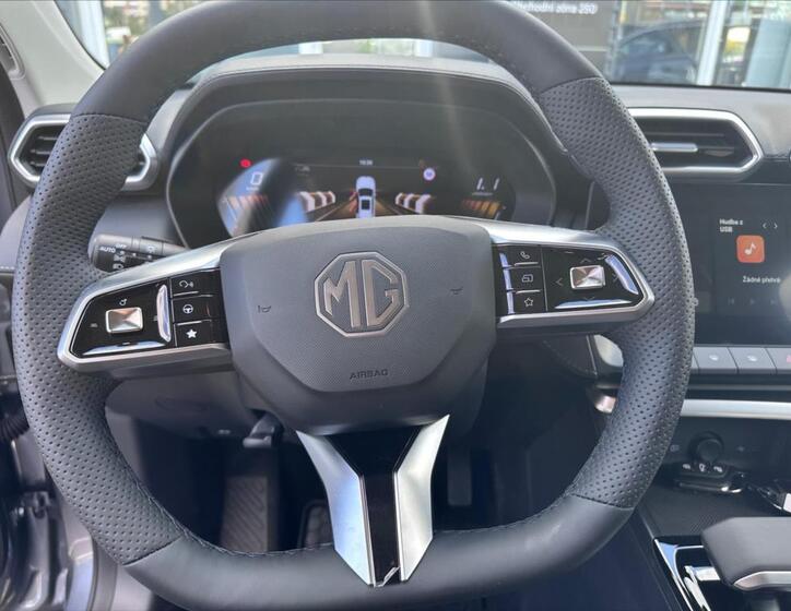 MG ZS 8