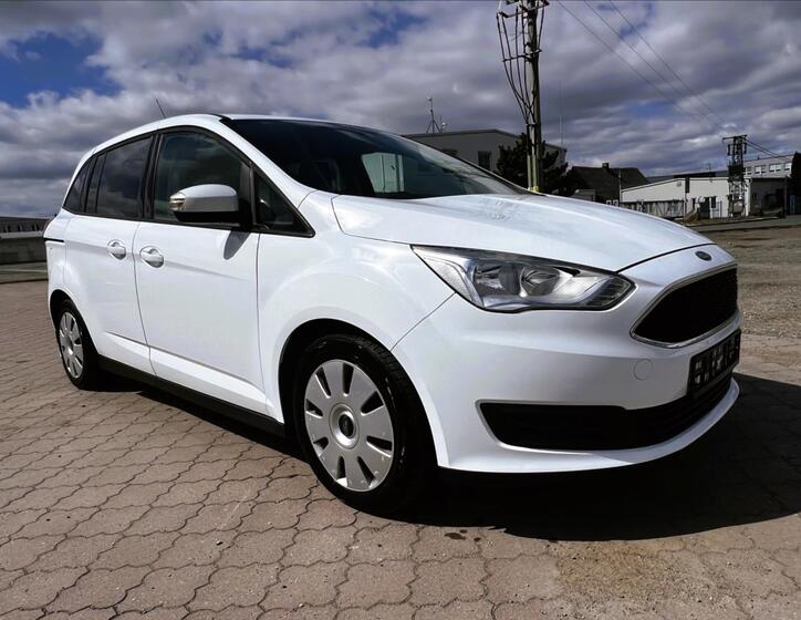 Ford Grand C-MAX 11