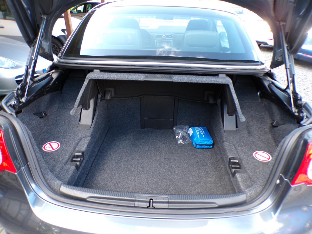 Volkswagen EOS