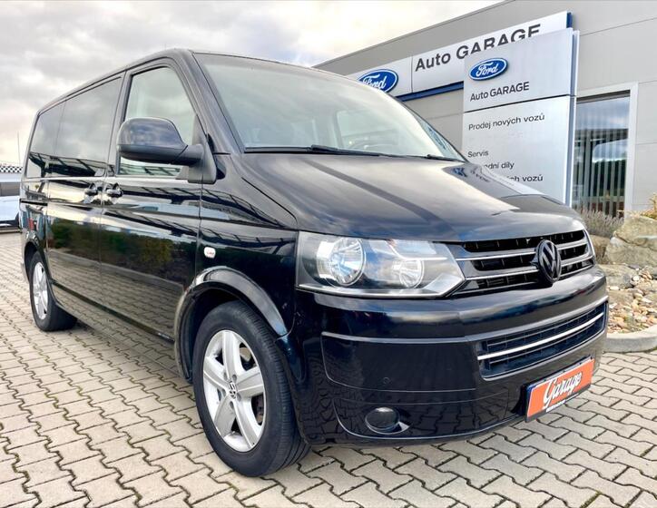 Volkswagen Caravelle 1