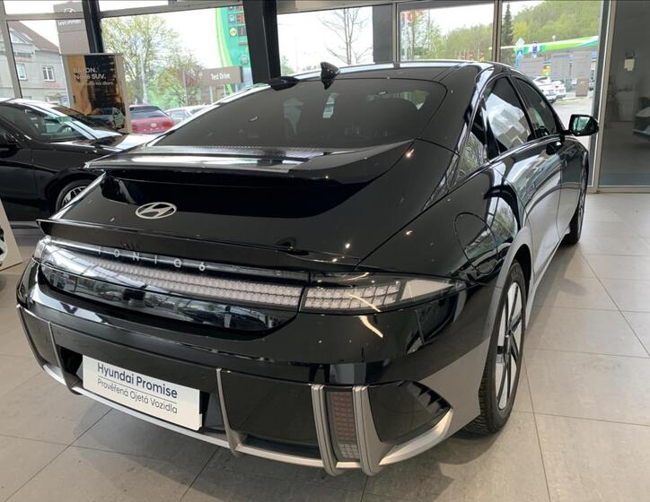 Hyundai Ioniq 6 5