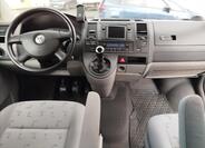 Volkswagen Caravelle 8