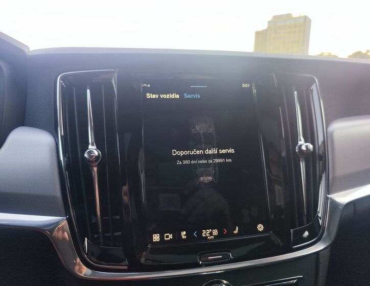 Volvo V90 21