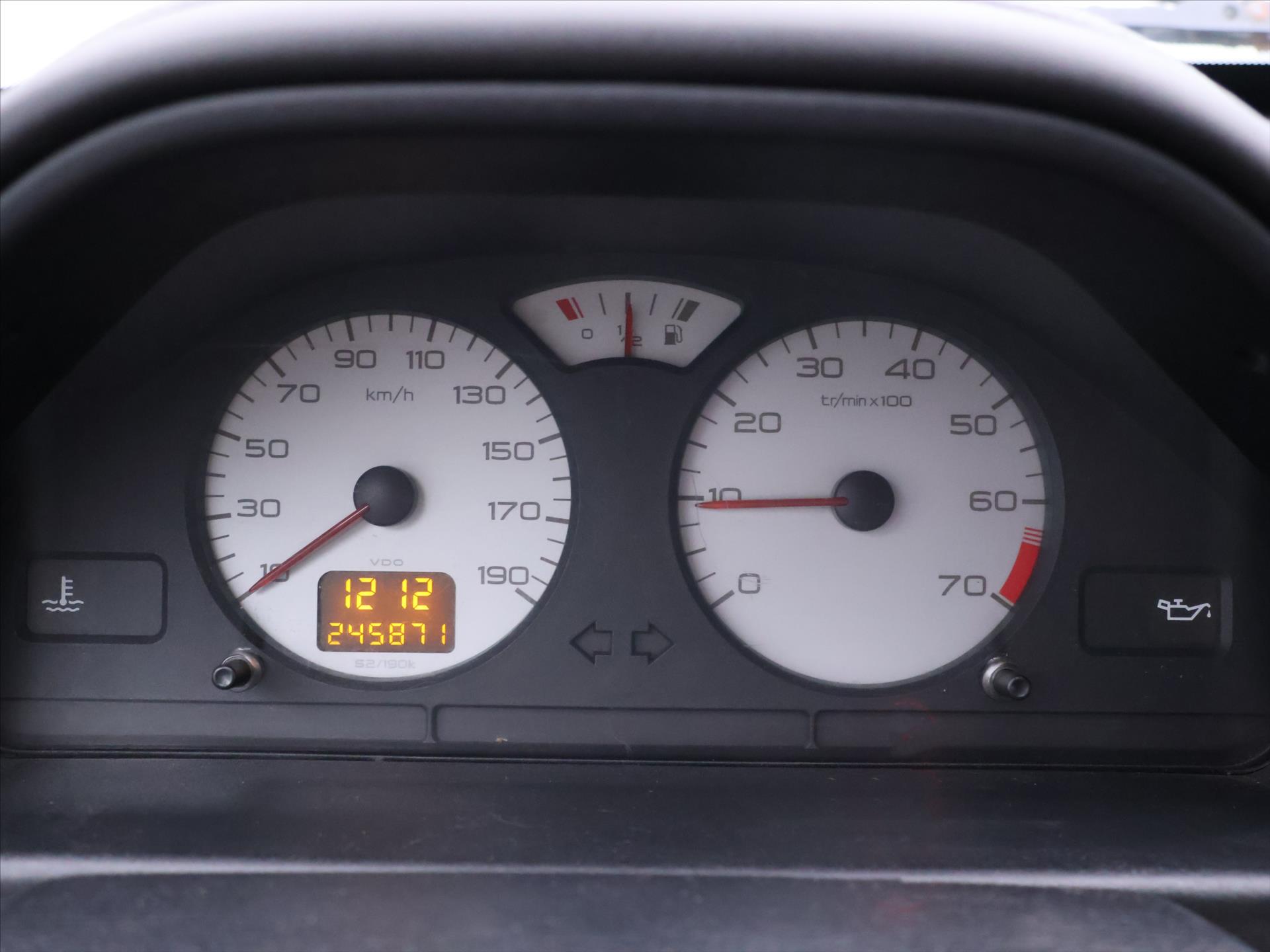 Peugeot 106