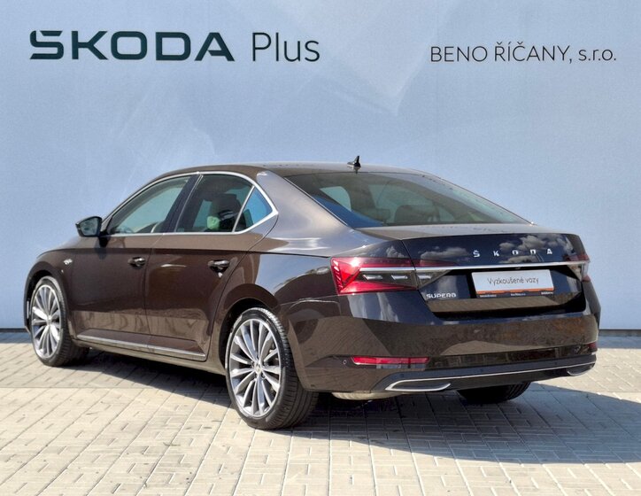 Škoda Superb 14