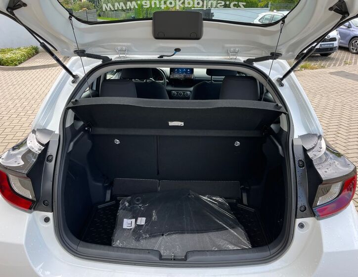 Toyota Yaris 26