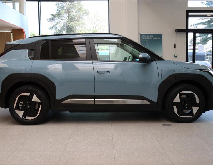 KIA EV3 4