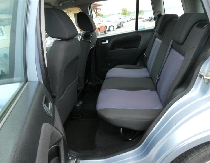 Ford Fusion 12