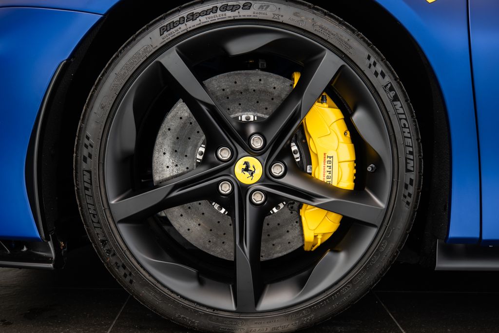 Ferrari SF90