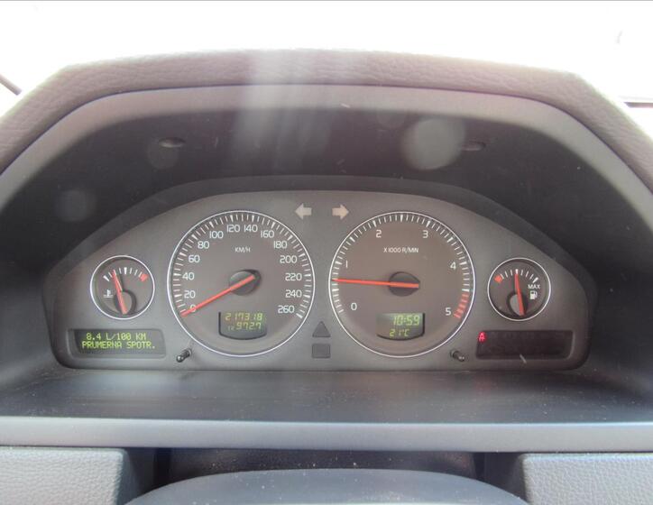 Volvo XC90 13