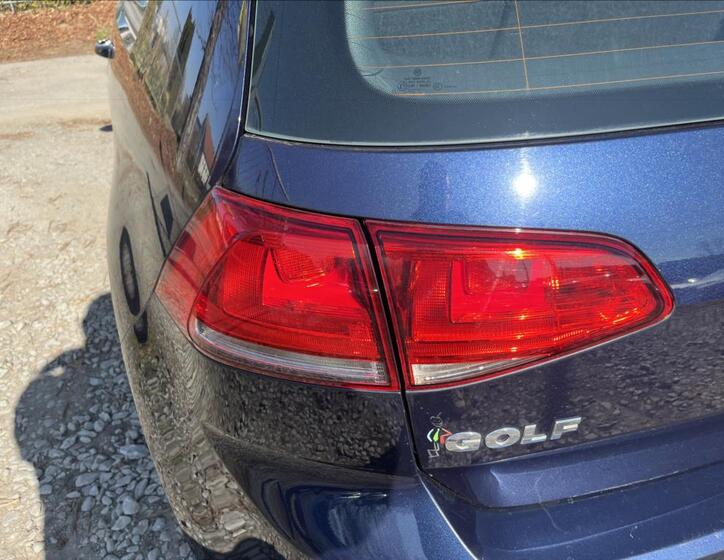 Volkswagen Golf 27