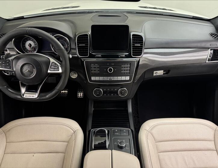 Mercedes-Benz GLS 7