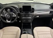 Mercedes-Benz GLS 7