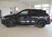Porsche Cayenne 8