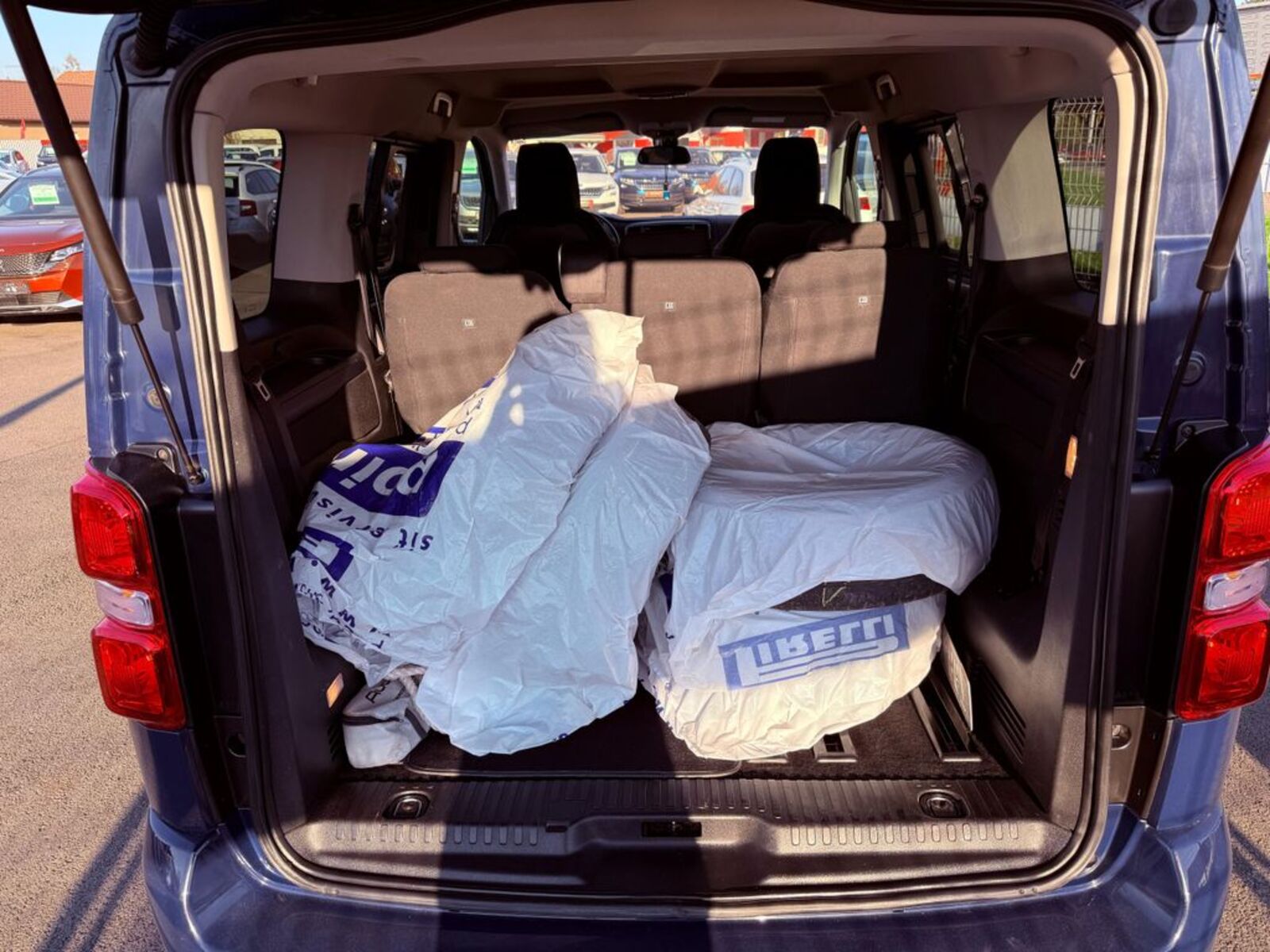 Peugeot Traveller 9